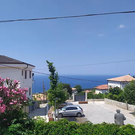 Fofo's * Dhërmi